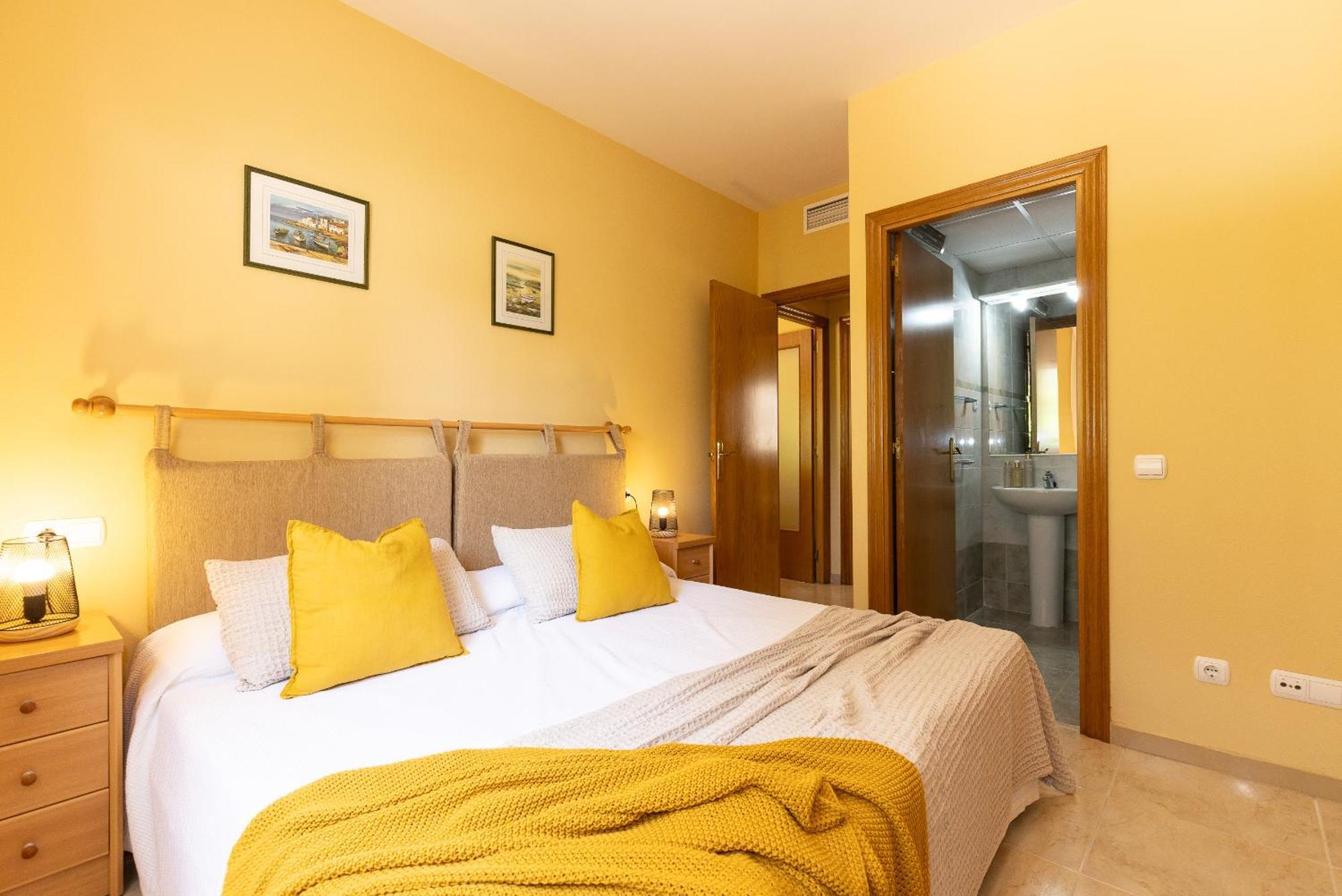 Uhc Golden Pineda Apartments Ла-Пінеда Екстер'єр фото