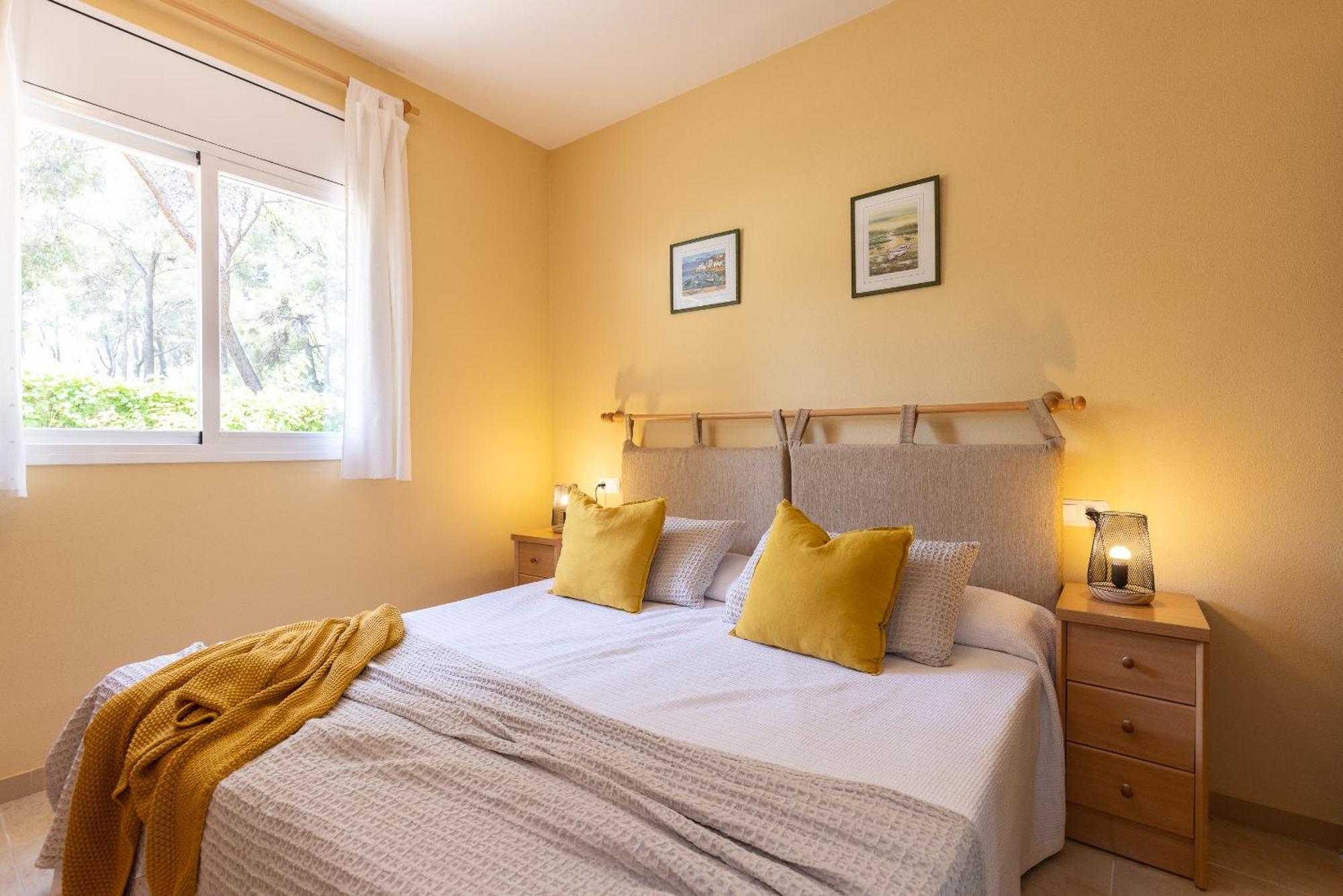 Uhc Golden Pineda Apartments Ла-Пінеда Екстер'єр фото